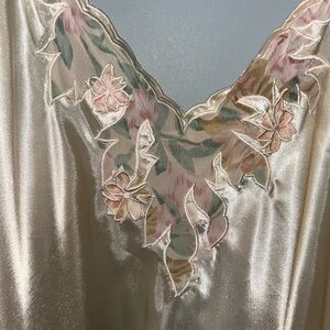 Vintage Val Mode Elegant Cream Satin nightgown